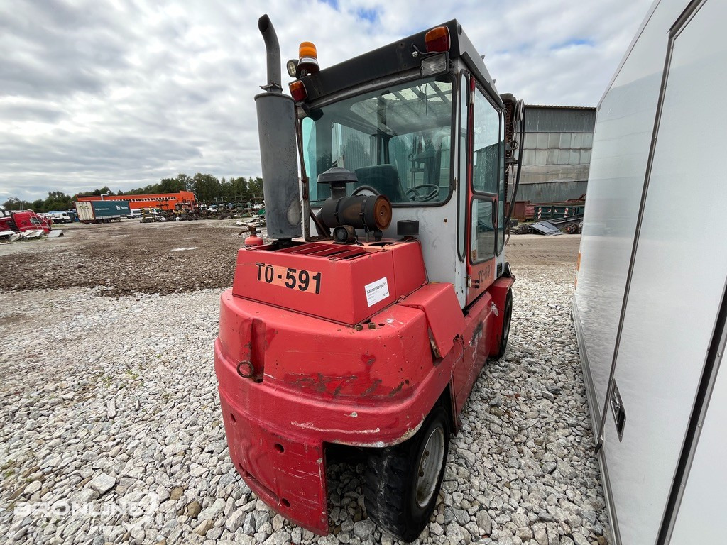 2000 Kalmar DCD 55-6H tõstuk - Carretilla elevadora diésel: foto 5 2000 Kalmar DCD 55-6H tõstuk - Carretilla elevadora diésel: foto 5