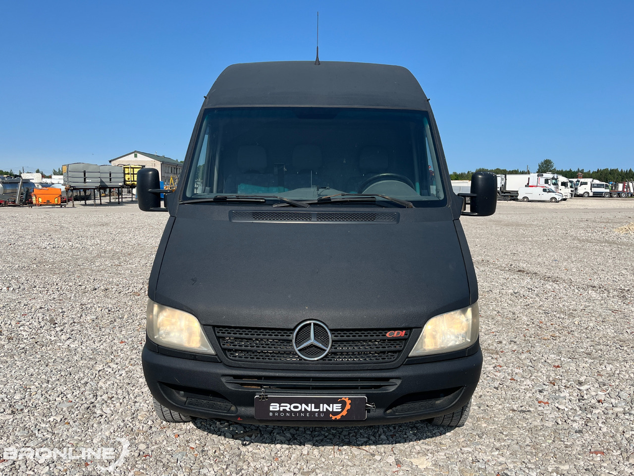 2004 Mercedes-Benz Sprinter 313 CDI 2.2d 95kW - Furgón: foto 3 2004 Mercedes-Benz Sprinter 313 CDI 2.2d 95kW - Furgón: foto 3