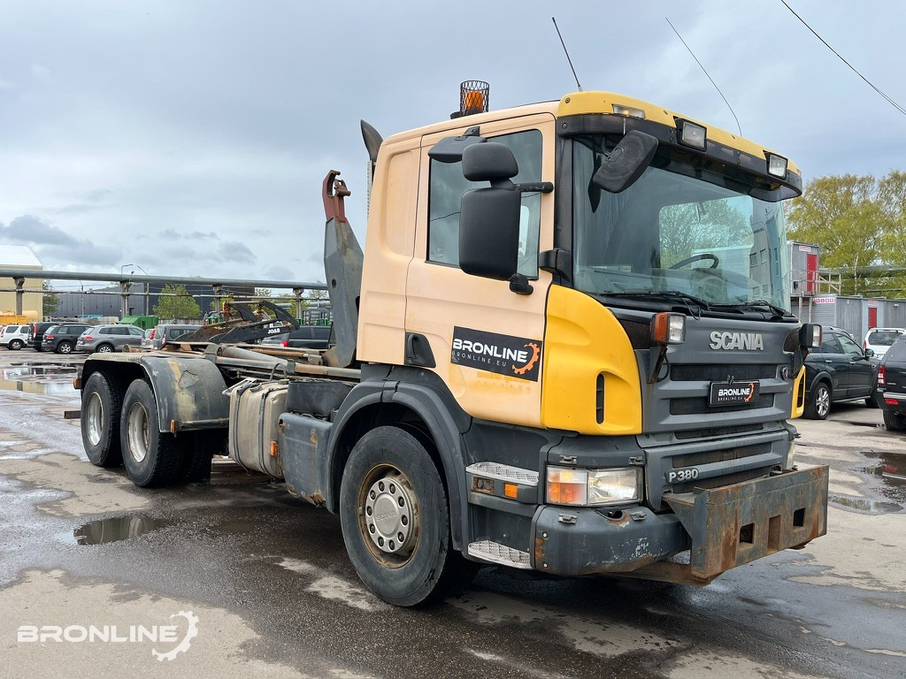 2006 SCANIA P 380 6X2 Hooklift - Camión multibasculante: foto 2 2006 SCANIA P 380 6X2 Hooklift - Camión multibasculante: foto 2
