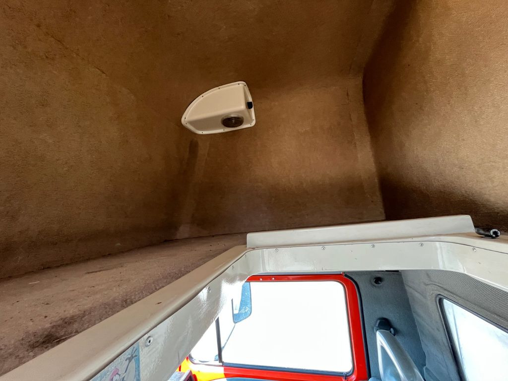 Furgoneta caja cerrada MAN VW-MAN LO2 Koffer Schlafkabine MAN VW-MAN LO2 Koffer Schlafkabine: foto 8 Furgoneta caja cerrada MAN VW-MAN LO2 Koffer Schlafkabine MAN VW-MAN LO2 Koffer Schlafkabine: foto 8