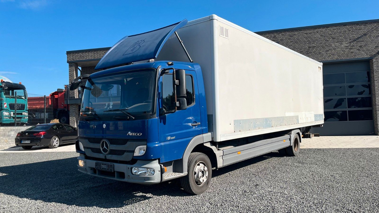 Mercedes-Benz Atego 1018 Koffer LBW Klima Mercedes-Benz Atego 1018 Koffer LBW Klima - Camión caja cerrada: foto 2 Mercedes-Benz Atego 1018 Koffer LBW Klima Mercedes-Benz Atego 1018 Koffer LBW Klima - Camión caja cerrada: foto 2
