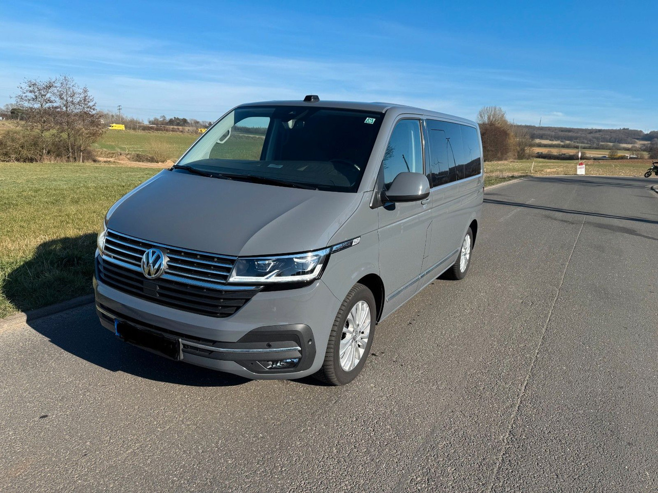 Volkswagen T6.1 Transporter Multivan Generation Six 4x4 - Furgoneta de pasajeros: foto 2 Volkswagen T6.1 Transporter Multivan Generation Six 4x4 - Furgoneta de pasajeros: foto 2