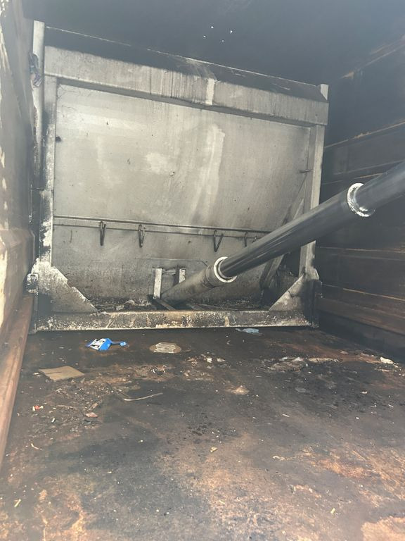 MAN TGA 26.310 6x2 BL MAN TGA 26.310 6x2 BL - Camión de basura: foto 4 MAN TGA 26.310 6x2 BL MAN TGA 26.310 6x2 BL - Camión de basura: foto 4