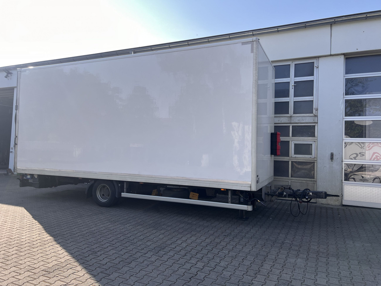 Remolque caja cerrada Ackermann Z-KA-F10.5/7,6  1 Achs Kofferanhänger, Ladebordwand: foto 6