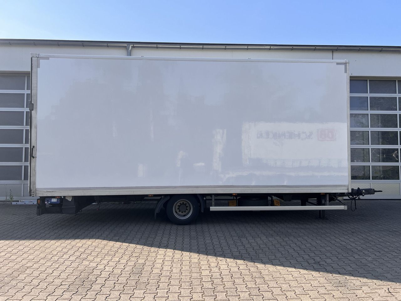 Ackermann Z-KA-F10.5/7,6 1 Achs Kofferanhänger, Ladebordwand - Remolque caja cerrada: foto 5 Ackermann Z-KA-F10.5/7,6 1 Achs Kofferanhänger, Ladebordwand - Remolque caja cerrada: foto 5