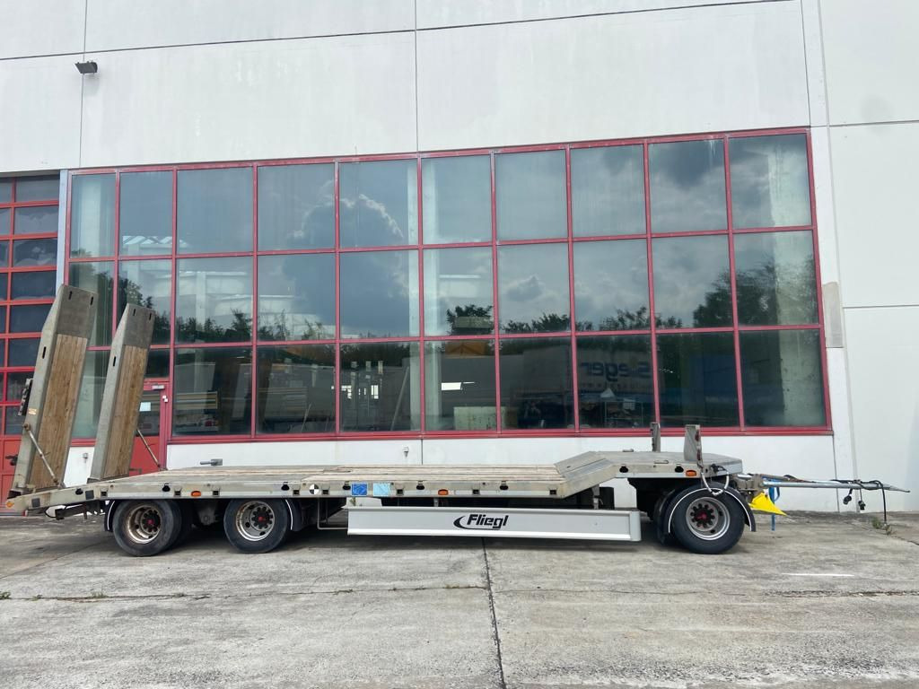 Goldhofer t3 3 Achs Tiefladeranhänger - Remolque góndola rebajadas: foto 3 Goldhofer t3 3 Achs Tiefladeranhänger - Remolque góndola rebajadas: foto 3