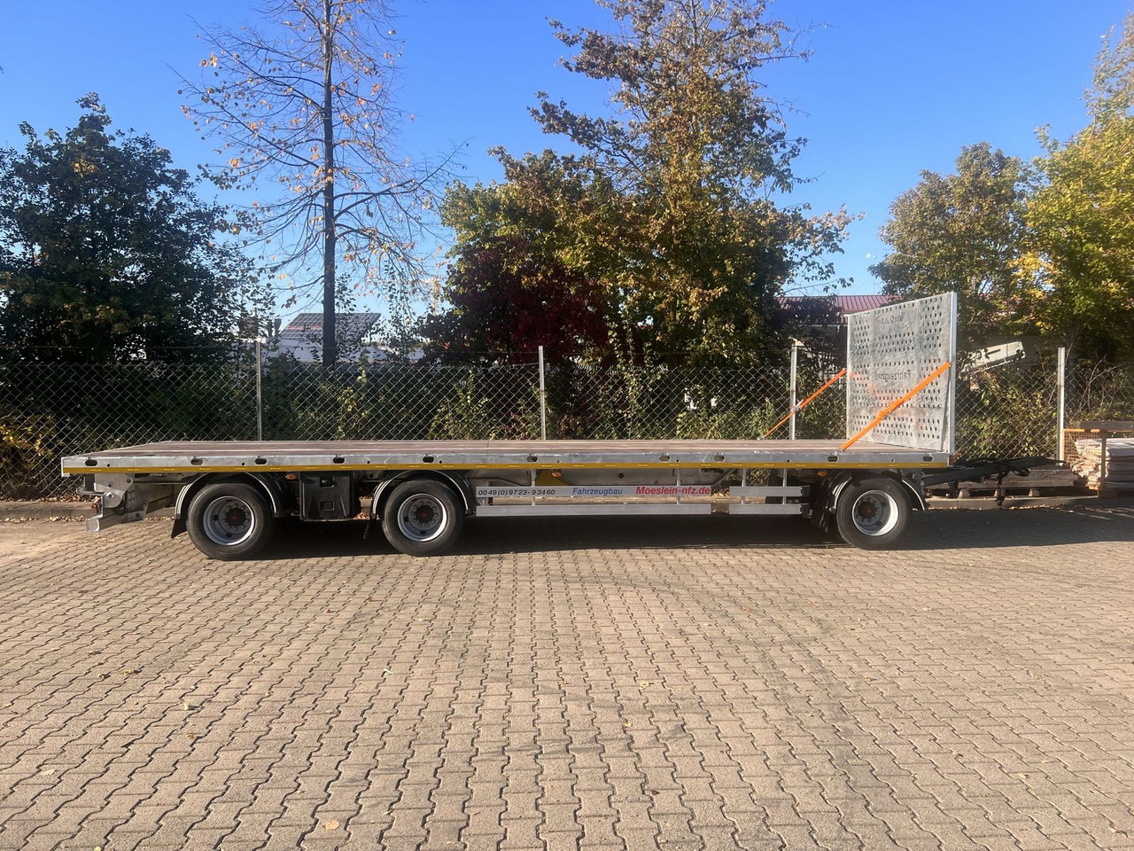 Möslein 3 Achs Jumbo- Plato- Anhänger 9 m, Mega - Remolque plataforma/ Caja abierta: foto 4 Möslein 3 Achs Jumbo- Plato- Anhänger 9 m, Mega - Remolque plataforma/ Caja abierta: foto 4