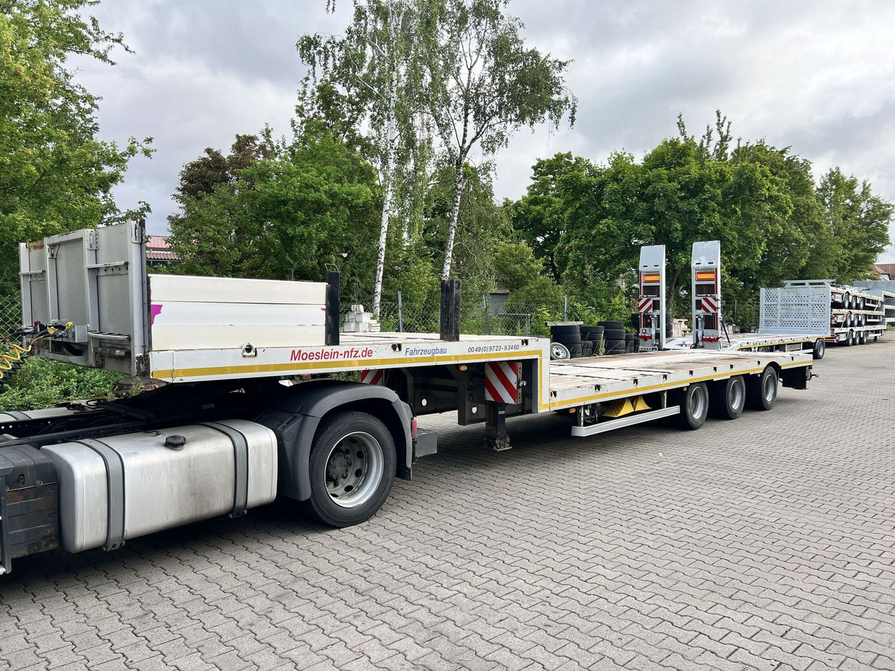 Möslein 3 Achs Satteltieflader - Semirremolque góndola rebajadas: foto 2 Möslein 3 Achs Satteltieflader - Semirremolque góndola rebajadas: foto 2