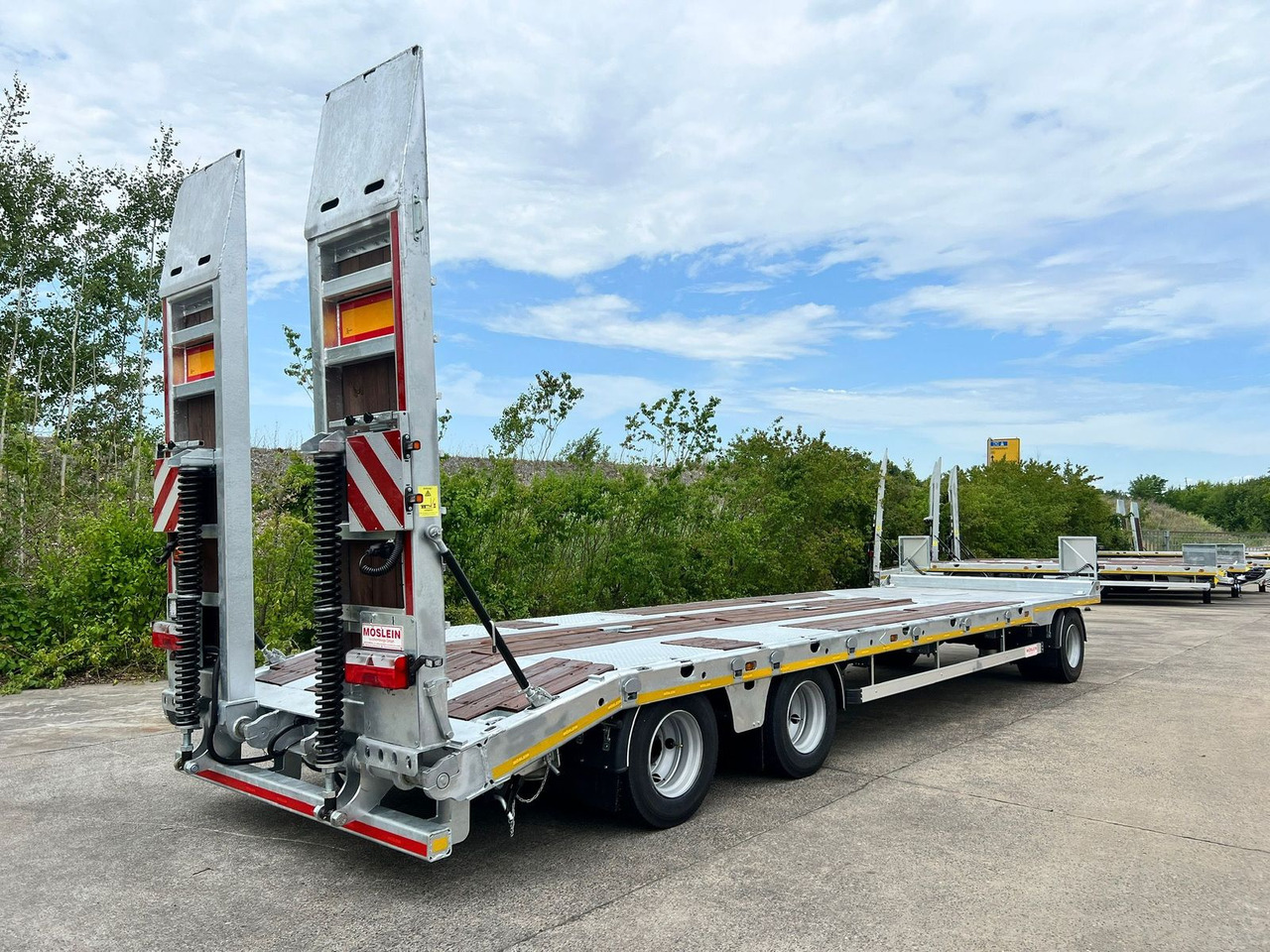 Möslein 3 Achs Tieflader mit gerader Ladefläche 8,10 m, - Remolque góndola rebajadas: foto 5 Möslein 3 Achs Tieflader mit gerader Ladefläche 8,10 m, - Remolque góndola rebajadas: foto 5