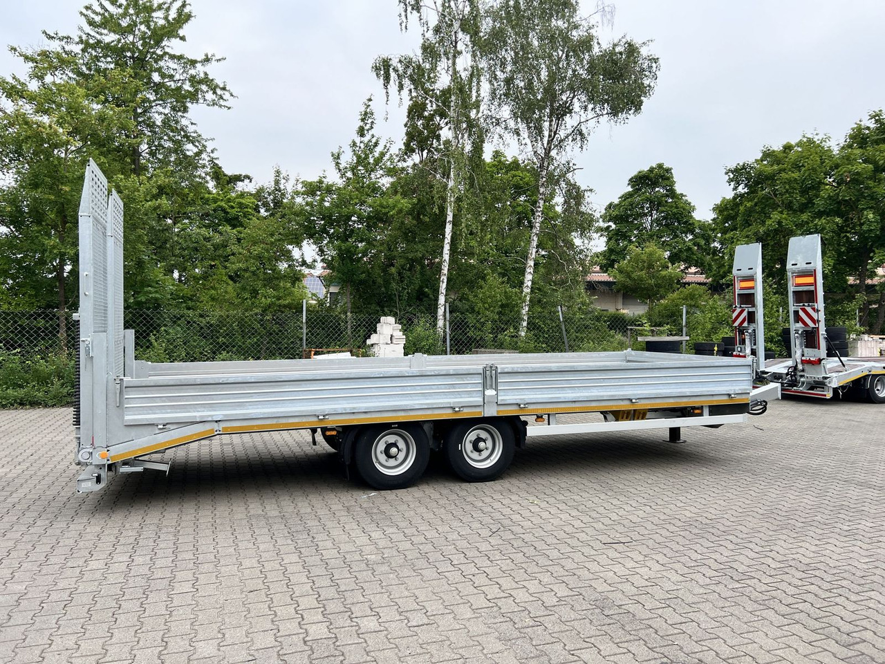 Möslein Neuer Tandemtieflader, 7,28 m Ladefläche, breit - Remolque góndola rebajadas: foto 3 Möslein Neuer Tandemtieflader, 7,28 m Ladefläche, breit - Remolque góndola rebajadas: foto 3