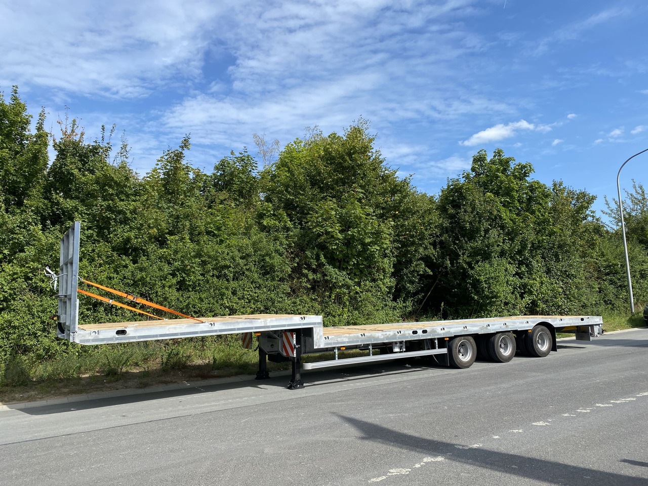 Möslein ST 3-Plato 9,4 3 Achs Satteltieflader Plato 45 t GGfür Fertigteile, Baumaschinen oder Container - Semirremolque góndola rebajadas: foto 1 Möslein ST 3-Plato 9,4 3 Achs Satteltieflader Plato 45 t GGfür Fertigteile, Baumaschinen oder Container - Semirremolque góndola rebajadas: foto 1