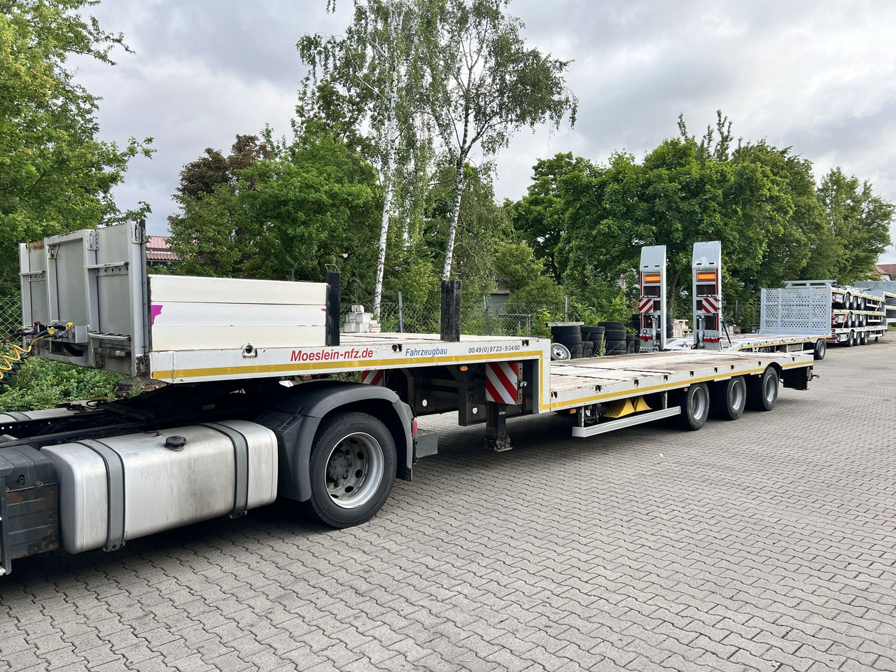 Möslein STO 3 Schwebheim 3 Achs Satteltieflader - Semirremolque góndola rebajadas: foto 3 Möslein STO 3 Schwebheim 3 Achs Satteltieflader - Semirremolque góndola rebajadas: foto 3