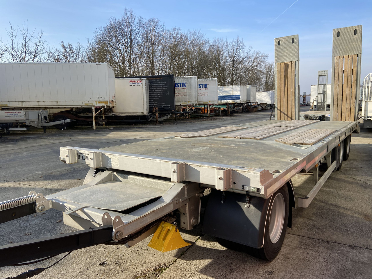 Möslein TO 3 F Schwebheim Neuwertig 3 Achs Tieflader 8,10 m Ladefläche - Remolque góndola rebajadas: foto 1 Möslein TO 3 F Schwebheim Neuwertig 3 Achs Tieflader 8,10 m Ladefläche - Remolque góndola rebajadas: foto 1