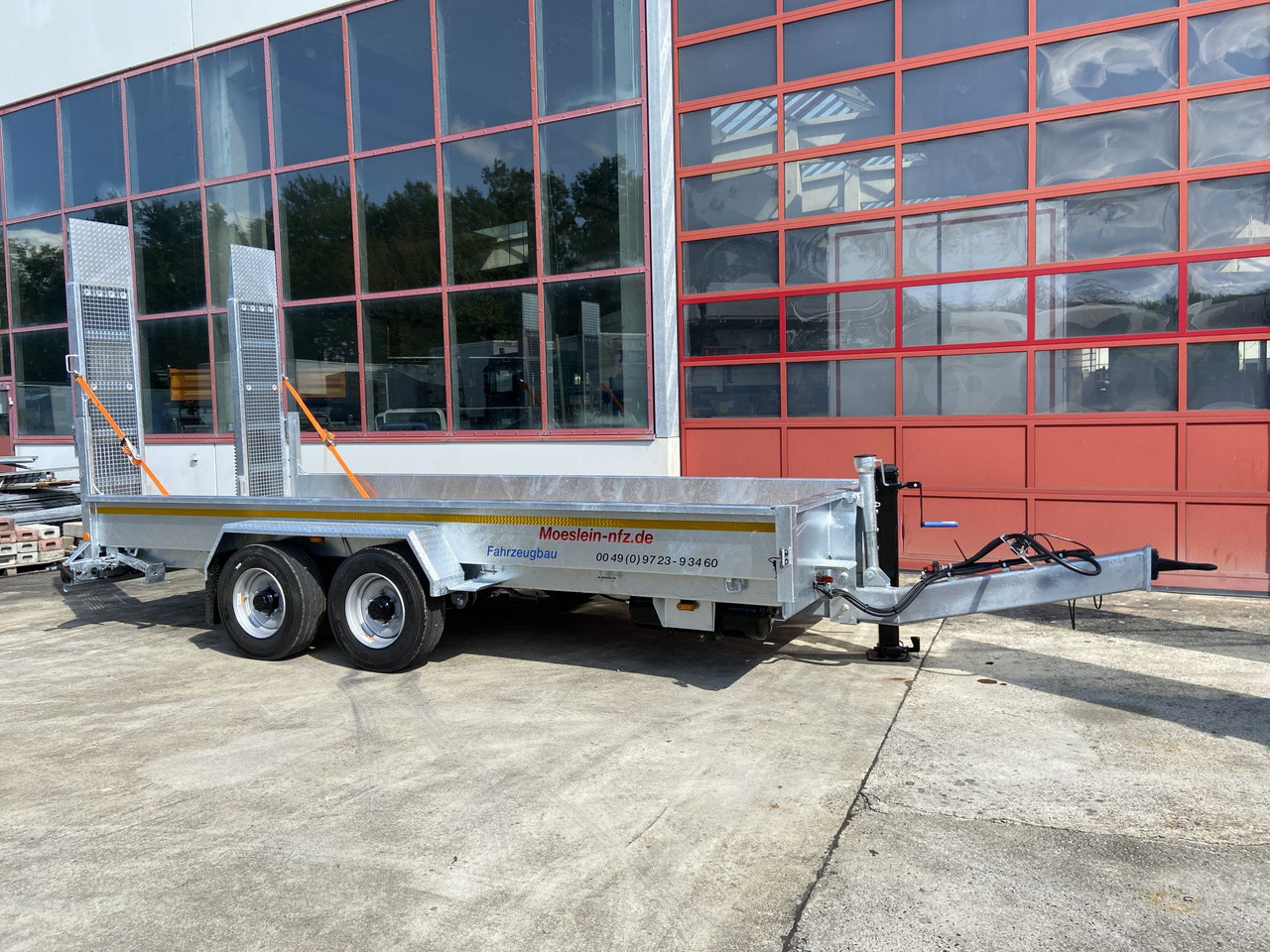 Möslein TT 11-E 5,50 - 2 Tandemtieflader5,50 m x 2 m, Feuerverzinkt - Remolque góndola rebajadas: foto 2 Möslein TT 11-E 5,50 - 2 Tandemtieflader5,50 m x 2 m, Feuerverzinkt - Remolque góndola rebajadas: foto 2