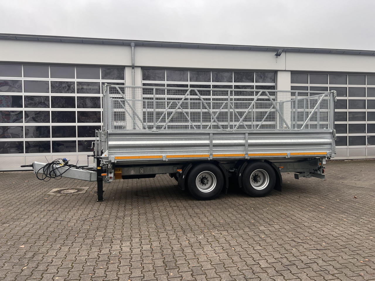 Möslein TTD 19 AB neuer 19 t Tandemkipper TiefladerGitteraufsatz - Remolque volquete: foto 1 Möslein TTD 19 AB neuer 19 t Tandemkipper TiefladerGitteraufsatz - Remolque volquete: foto 1