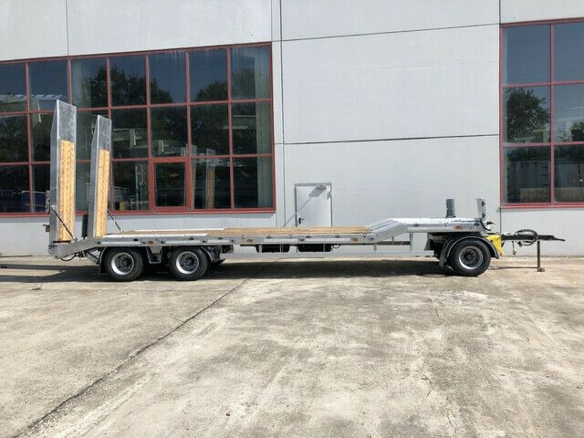 Möslein neuer 3 Achs Tieflader- Anhänger - Remolque góndola rebajadas: foto 3 Möslein neuer 3 Achs Tieflader- Anhänger - Remolque góndola rebajadas: foto 3