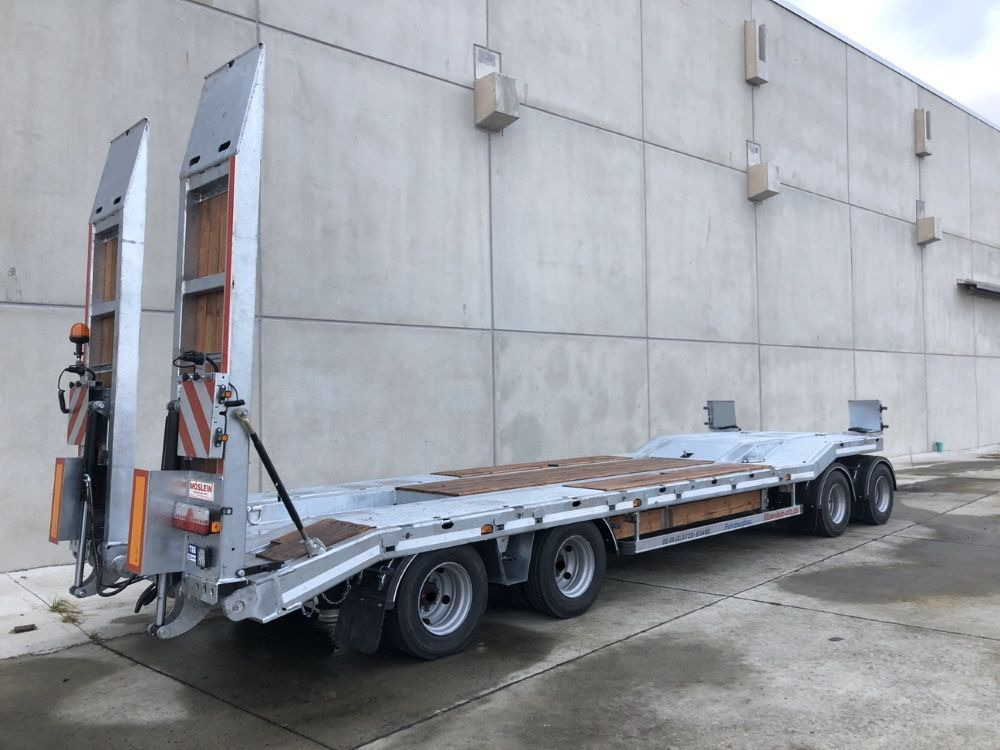 Möslein neuer 4 Achs Tieflader hydraulischen Rampen - Remolque góndola rebajadas: foto 3 Möslein neuer 4 Achs Tieflader hydraulischen Rampen - Remolque góndola rebajadas: foto 3