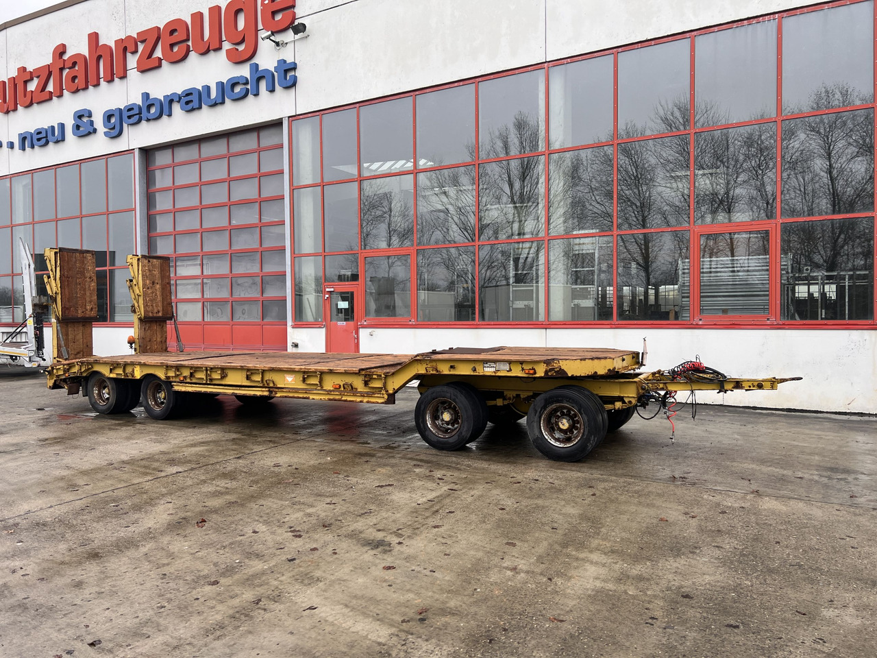 Müller Mitteltal T4 PROFI 40,0 4 Achs Tiefladeranhänger - Remolque góndola rebajadas: foto 4 Müller Mitteltal T4 PROFI 40,0 4 Achs Tiefladeranhänger - Remolque góndola rebajadas: foto 4
