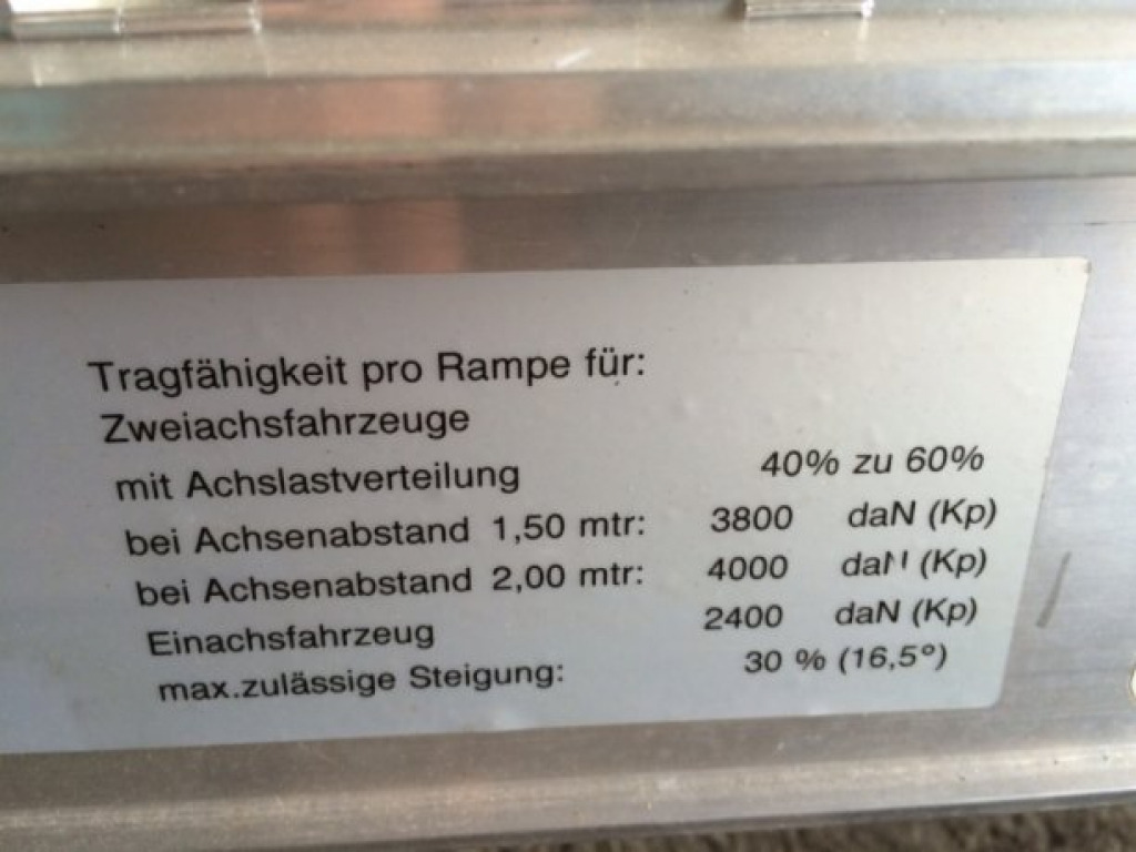 NEU Auffahrrampen, Alurampen,Verladerampen, 8 to Länge 3,25m - Rampa de carga: foto 4 NEU Auffahrrampen, Alurampen,Verladerampen, 8 to Länge 3,25m - Rampa de carga: foto 4