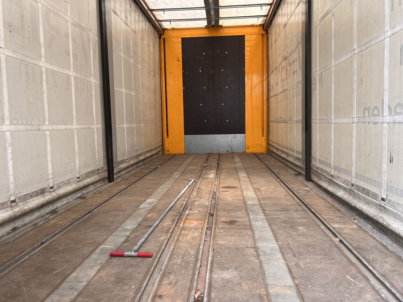 RUFA DHC 18-22  2 Achs Jumbo- Planenanhänger - Remolque con toldo: foto 5 RUFA DHC 18-22  2 Achs Jumbo- Planenanhänger - Remolque con toldo: foto 5