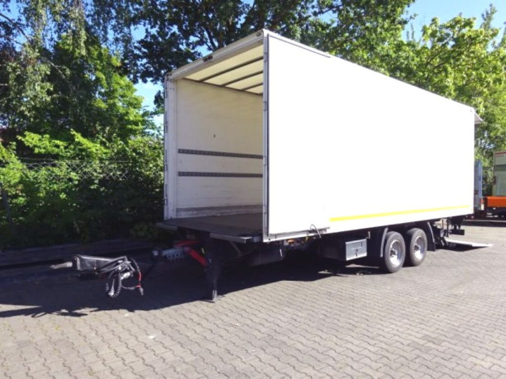Tandemkoffer, Ladebordwand + Durchladbar - Remolque caja cerrada: foto 4 Tandemkoffer, Ladebordwand + Durchladbar - Remolque caja cerrada: foto 4