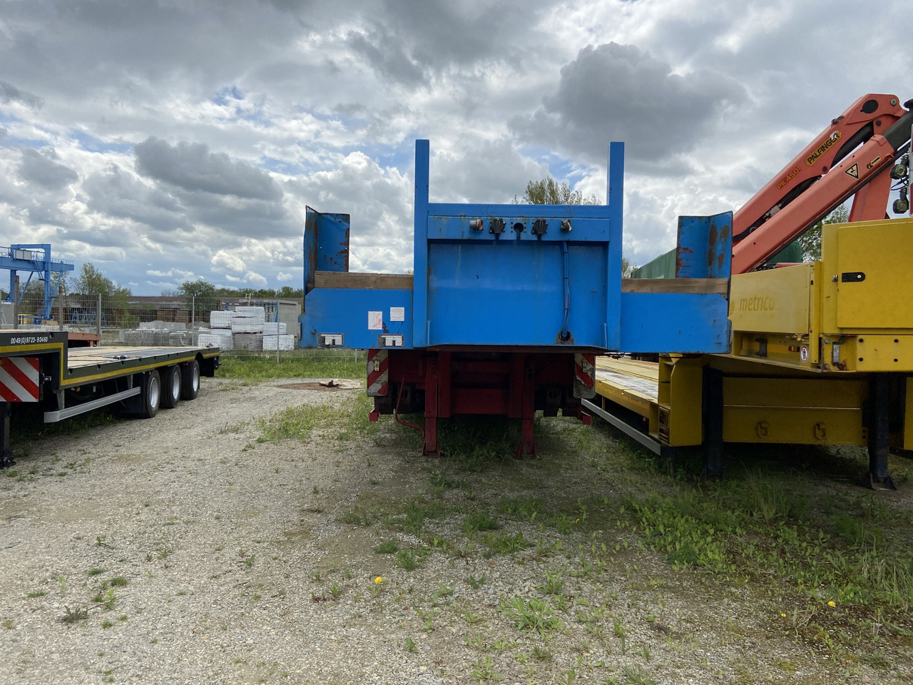 Stp 3 Achs Satteltieflader Platofür Fertigteile oder Baumaschinen - Semirremolque góndola rebajadas: foto 2 Stp 3 Achs Satteltieflader Platofür Fertigteile oder Baumaschinen - Semirremolque góndola rebajadas: foto 2