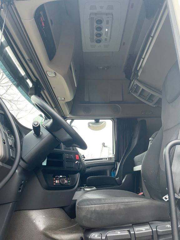 Foto del interior 1: Cabeza tractora DAF FT XF 480 SSC DAF FT XF 480 SSC
