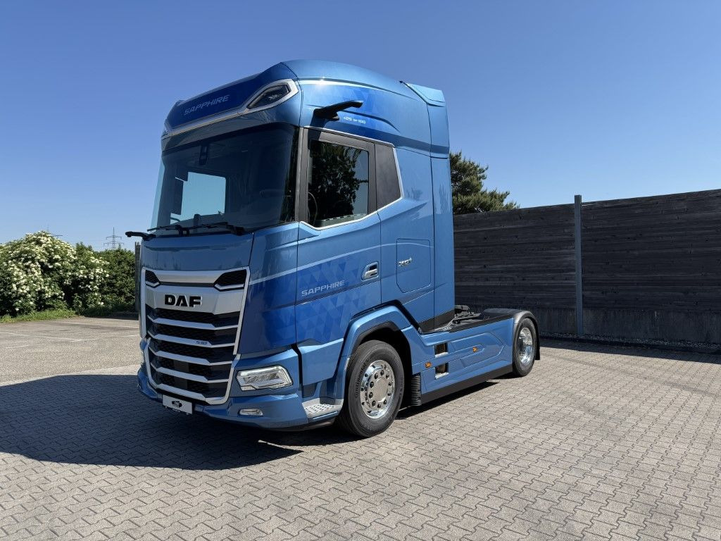 DAF FT XG 530 BLAU METALLIC Limited Edition - Cabeza tractora: foto 1 DAF FT XG 530 BLAU METALLIC Limited Edition - Cabeza tractora: foto 1
