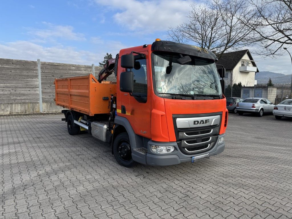 DAF FA LF 180 8t / Abrollkipper, Ladekran Containe - Camión multibasculante, Camión grúa: foto 4 DAF FA LF 180 8t / Abrollkipper, Ladekran Containe - Camión multibasculante, Camión grúa: foto 4