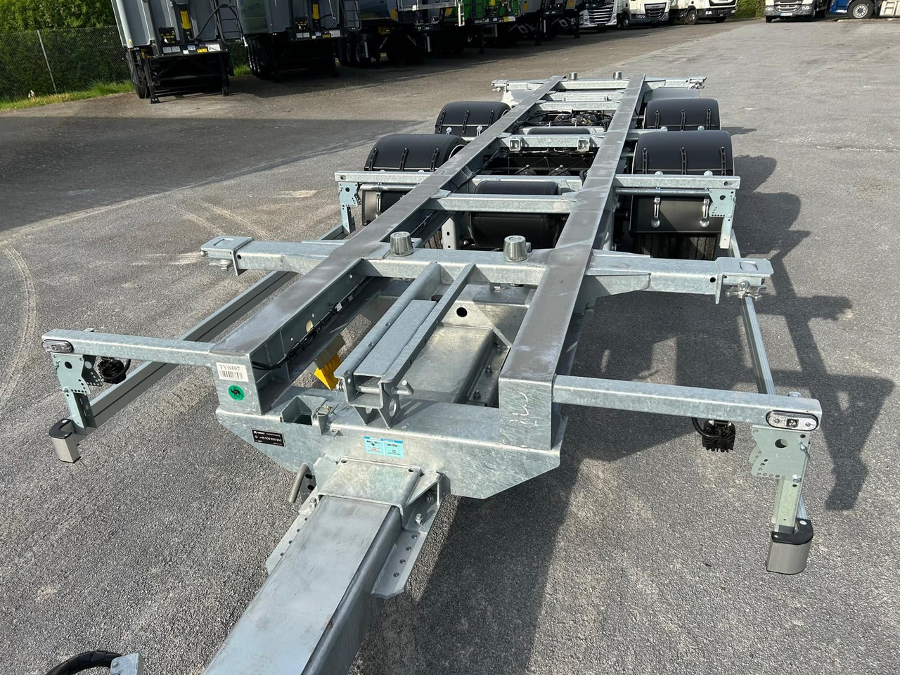 Wielton BDF Anhänger VOLUME Abstellhöhe 920-1020 mm Wielton BDF Anhänger VOLUME Abstellhöhe 920-1020 mm - Remolque portacontenedore/ Intercambiable: foto 3 Wielton BDF Anhänger VOLUME Abstellhöhe 920-1020 mm Wielton BDF Anhänger VOLUME Abstellhöhe 920-1020 mm - Remolque portacontenedore/ Intercambiable: foto 3