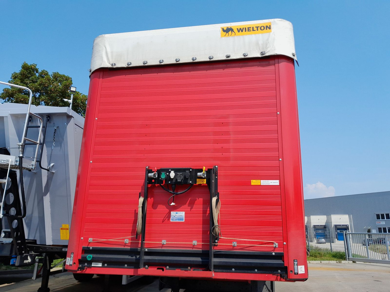 Wielton Strong Light Schiebeplanensattel NS3K - Semirremolque lona: foto 3 Wielton Strong Light Schiebeplanensattel NS3K - Semirremolque lona: foto 3