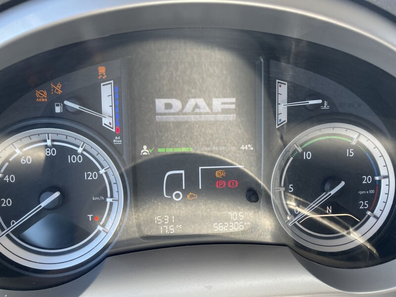 Cabeza tractora DAF CF 370 2016 only 562.000 km: foto 8