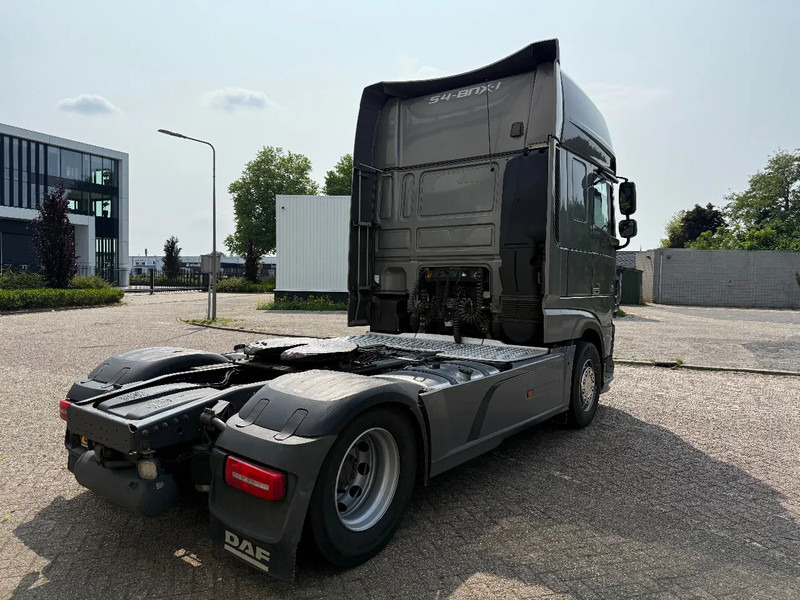 DAF XF 460 2016 SSC full option - Cabeza tractora: foto 4 DAF XF 460 2016 SSC full option - Cabeza tractora: foto 4
