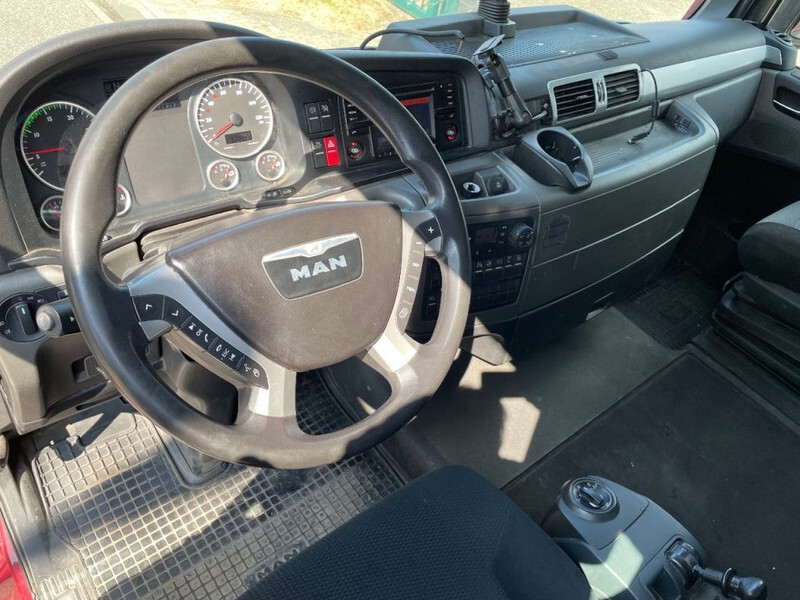 MAN TGX 18.440 2016 only 505.000 km - Cabeza tractora: foto 4 MAN TGX 18.440 2016 only 505.000 km - Cabeza tractora: foto 4