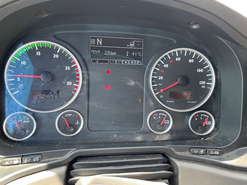 MAN TGX 18.440 2016 only 505.000 km - Cabeza tractora: foto 5 MAN TGX 18.440 2016 only 505.000 km - Cabeza tractora: foto 5