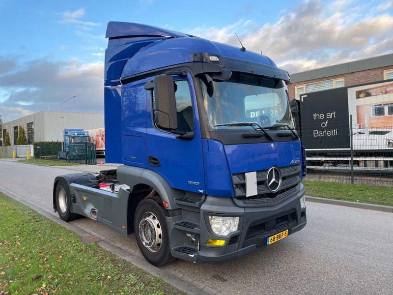 Mercedes-Benz Actros 1833 ! 2018 - Cabeza tractora: foto 2 Mercedes-Benz Actros 1833 ! 2018 - Cabeza tractora: foto 2