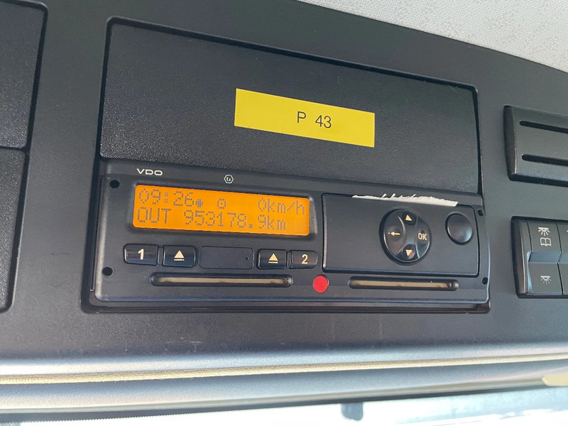 Camión caja cerrada Mercedes-Benz Antos 1924 L 2014 euro 6: foto 15