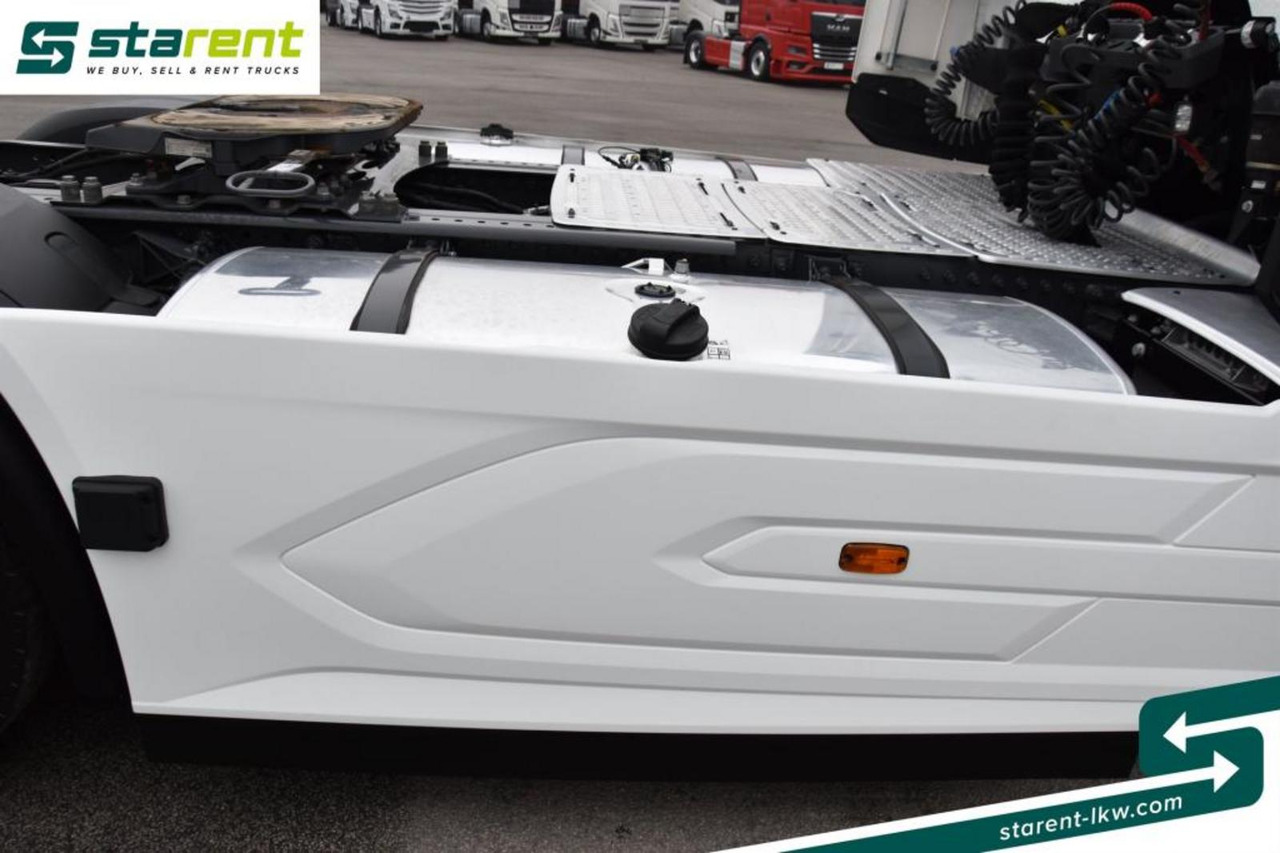 Cabeza tractora DAF XG+ 530 Leder Intarder Standklima ACC Alufelgen: foto 11 Cabeza tractora DAF XG+ 530 Leder Intarder Standklima ACC Alufelgen: foto 11