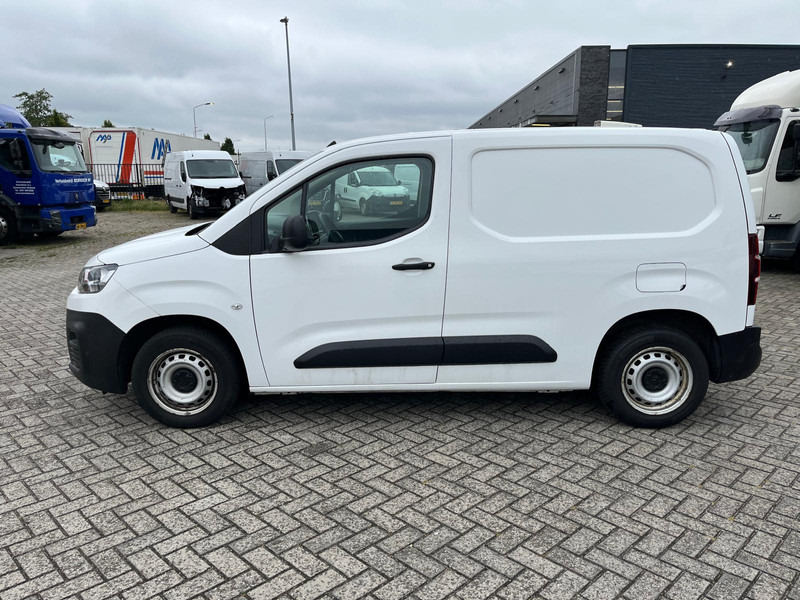 Citroën Berlingo Blue HDI 1,5, Airco, Nav, Bluetooth - Furgoneta pequeña: foto 3 Citroën Berlingo Blue HDI 1,5, Airco, Nav, Bluetooth - Furgoneta pequeña: foto 3