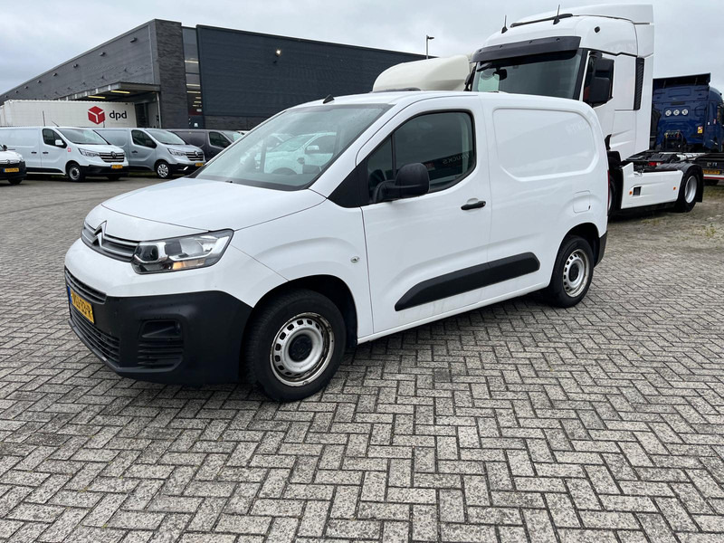 Citroën Berlingo Blue HDI 1,5, Airco, Nav, Bluetooth - Furgoneta pequeña: foto 2 Citroën Berlingo Blue HDI 1,5, Airco, Nav, Bluetooth - Furgoneta pequeña: foto 2