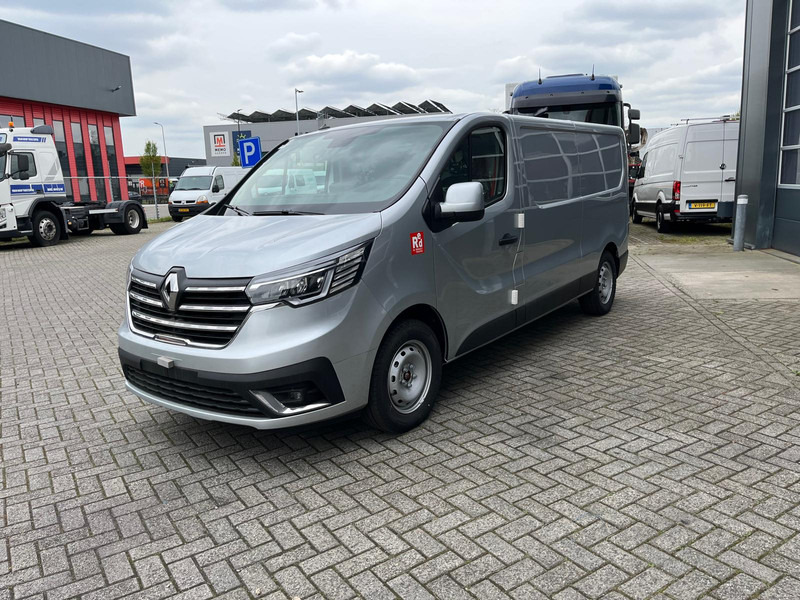 Renault Trafic E-Tech Red L2 H1 (NEW), Nav, Camera, Apple play - Furgoneta pequeña, Furgoneta eléctrica: foto 3 Renault Trafic E-Tech Red L2 H1 (NEW), Nav, Camera, Apple play - Furgoneta pequeña, Furgoneta eléctrica: foto 3