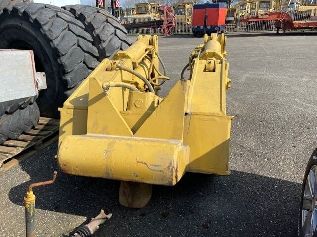 CAT D 8 R Ripper CAT D 8 R Ripper - Escarificador para Maquinaria de construcción: foto 2 CAT D 8 R Ripper CAT D 8 R Ripper - Escarificador para Maquinaria de construcción: foto 2