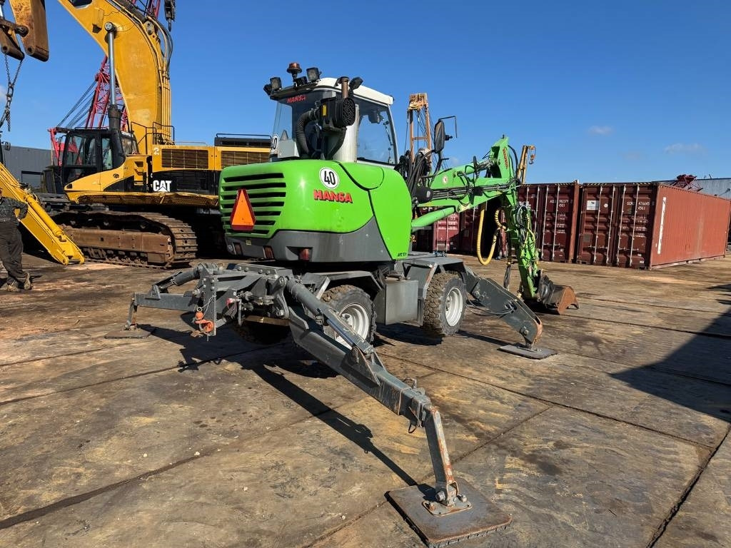 Hansa APZ 531 ( 40 KMH ) - Excavadora de ruedas: foto 5 Hansa APZ 531 ( 40 KMH ) - Excavadora de ruedas: foto 5