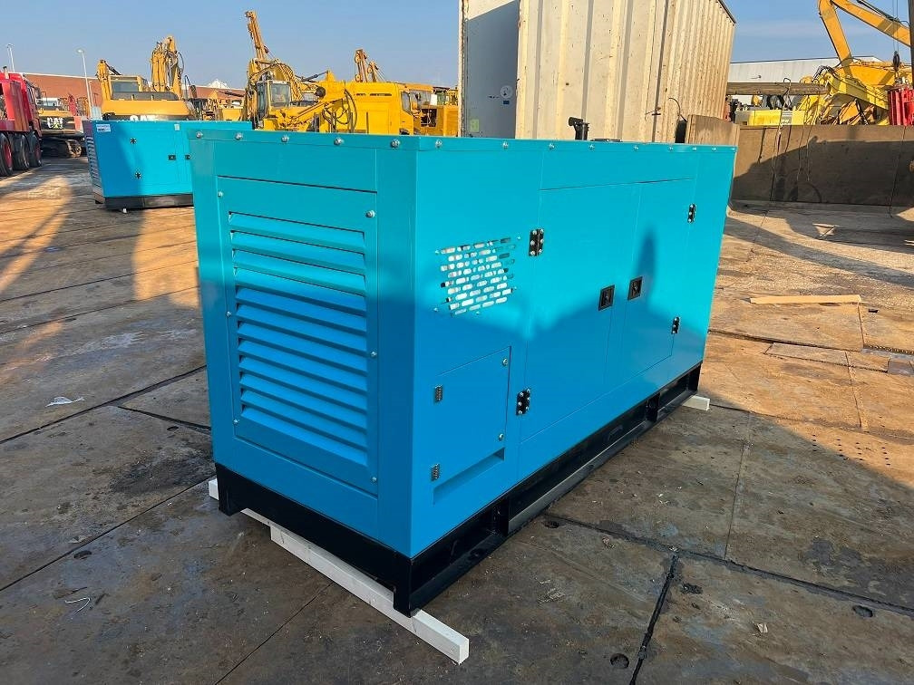 Ricardo 200KVA (160KW) SILENT GENERATOR 3 PHASE 50HZ 400V - Generador industriale: foto 4 Ricardo 200KVA (160KW) SILENT GENERATOR 3 PHASE 50HZ 400V - Generador industriale: foto 4