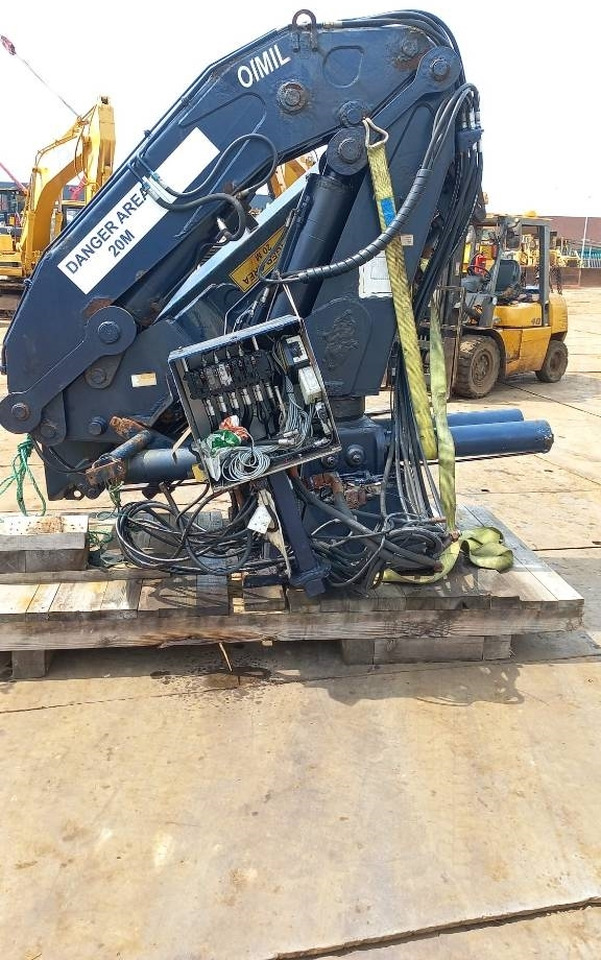 Toimil t33500/4 - Grúa para camión para Camión: foto 2 Toimil t33500/4 - Grúa para camión para Camión: foto 2