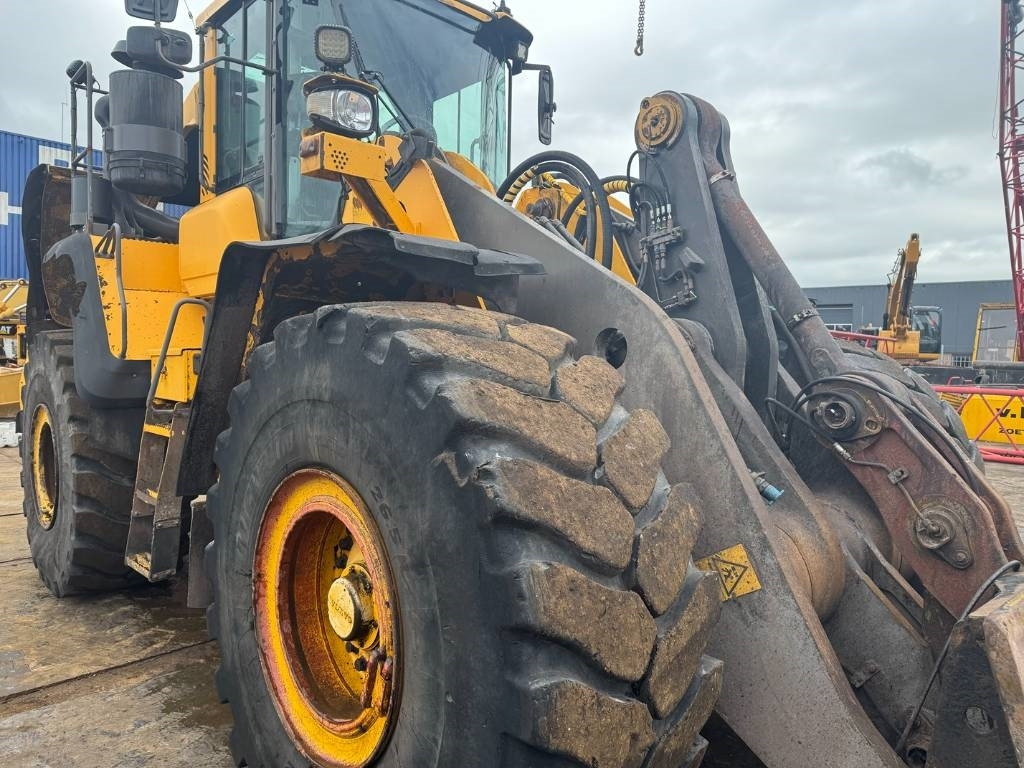 Cargadora de ruedas Volvo L 180 G: foto 9