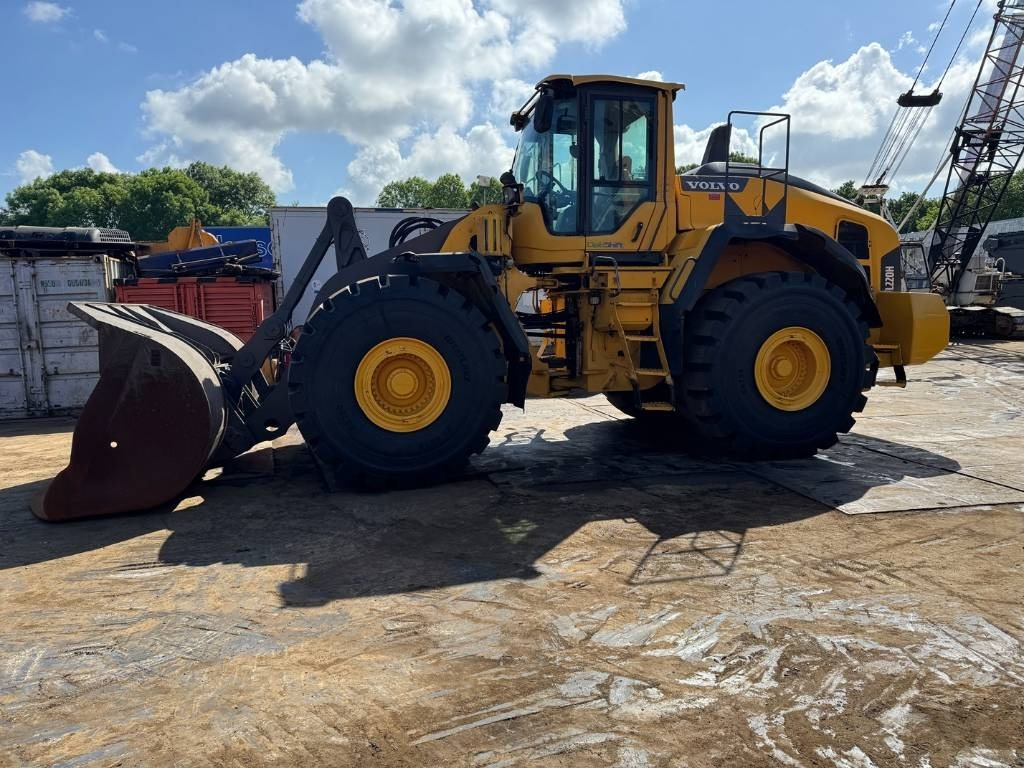 Volvo L 220 H ( WITH NEW TYRES ) - Cargadora de ruedas: foto 2 Volvo L 220 H ( WITH NEW TYRES ) - Cargadora de ruedas: foto 2