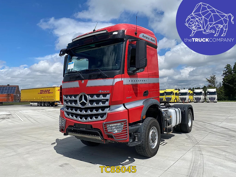 Mercedes-Benz Arocs 1948 - Cabeza tractora: foto 1 Mercedes-Benz Arocs 1948 - Cabeza tractora: foto 1