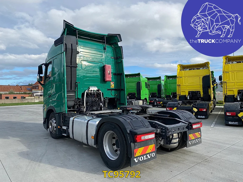 Volvo - Cabeza tractora: foto 3 Volvo - Cabeza tractora: foto 3