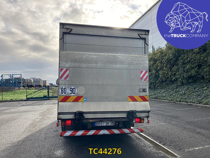 Iveco EuroCargo 100 E15 - Camión caja cerrada: foto 3 Iveco EuroCargo 100 E15 - Camión caja cerrada: foto 3